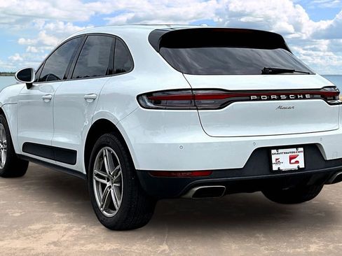 Used 2020 Porsche Macan w/ Driver Memory Package AWD/4WD image 6