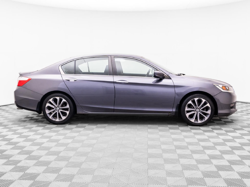 Used 2015 Honda Accord Sport image 8