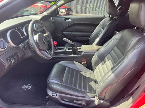 Used 2009 Ford Mustang Shelby GT500 RWD image 8