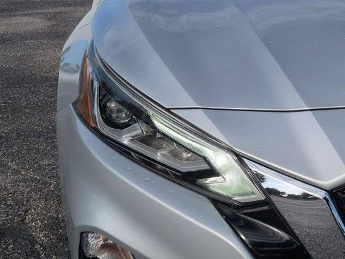 Certified 2020 Nissan Altima 2.5 Platinum FWD image 10