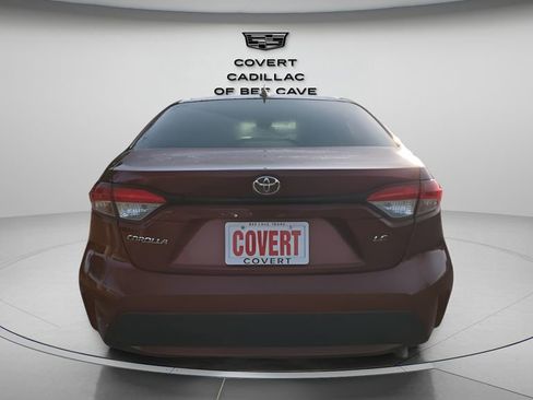Used 2022 Toyota Corolla LE image 8