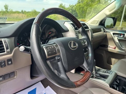 Used 2019 Lexus GX 460 Premium AWD/4WD image 21