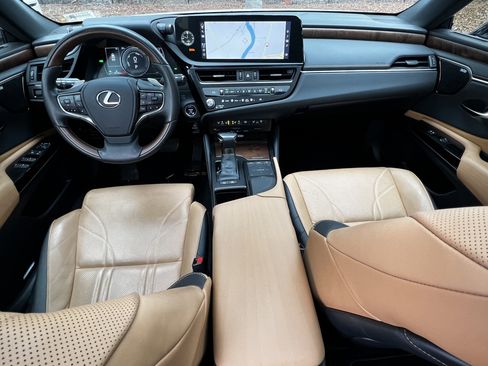 Used 2022 Lexus ES 300h Ultra Luxury image 36