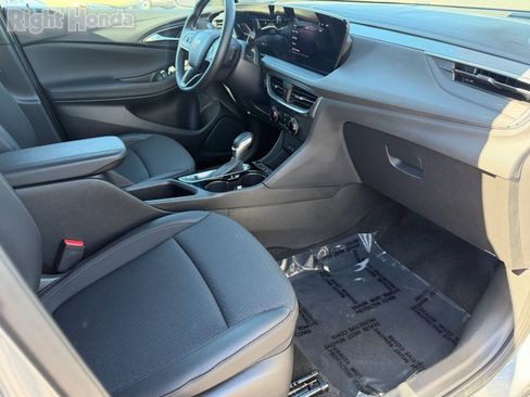 Used 2025 Buick Encore GX Preferred image 14