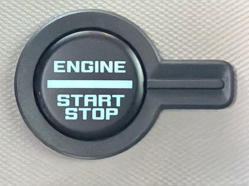 Used 2023 Ford Bronco Wildtrak image 35