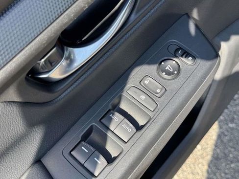 Certified 2023 Honda CR-V EX image 16