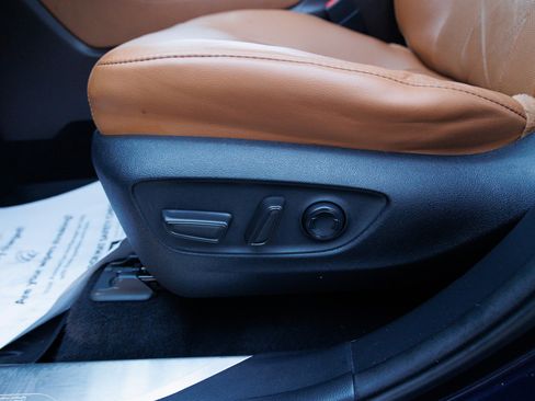 Used 2021 Toyota Highlander Platinum image 33