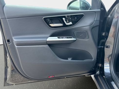 Used 2026 Mercedes-Benz GLC 350e 4MATIC image 15