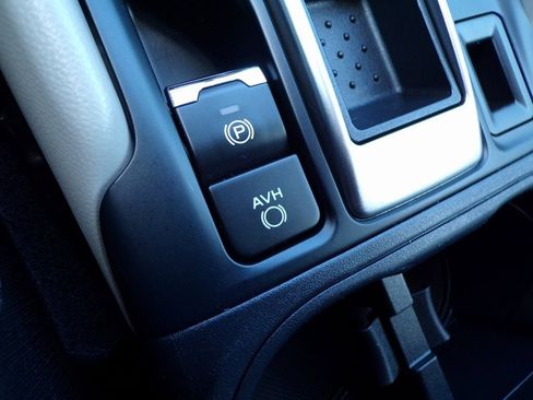 Used 2023 Subaru Forester Base image 24