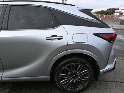 Used 2023 Lexus RX 500h F Sport w/ Accessory Package (Z1) image 6