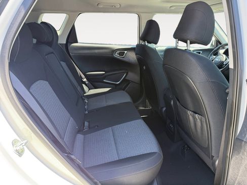 Used 2023 Kia Soul EX FWD image 18