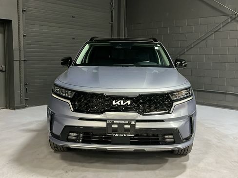 Used 2023 Kia Sorento SX AWD/4WD image 2
