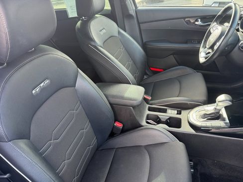 Used 2022 Kia Forte GT-Line w/ GT-Line Premium Package image 15