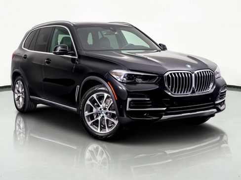 Used 2023 BMW X5 sDrive40i w/ Parking Assistance Package image 5