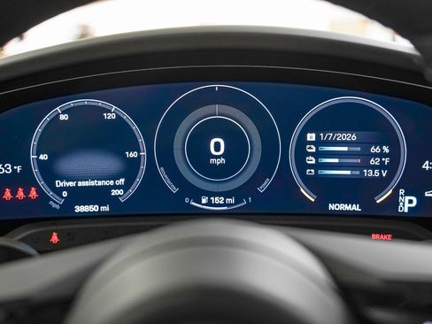 Used 2021 Porsche Taycan Turbo image 17