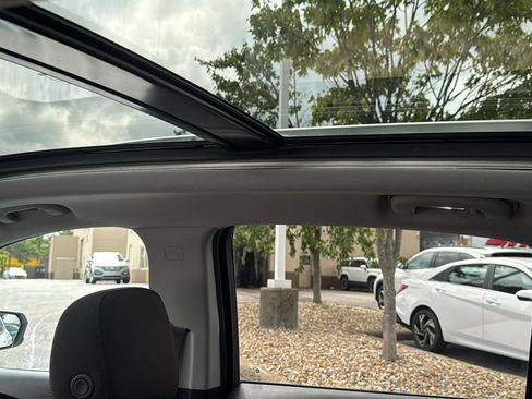 Used 2020 Chevrolet Equinox LT FWD image 31