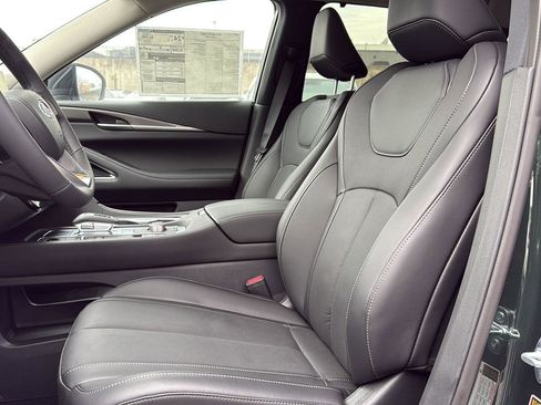New 2026 INFINITI QX60 Luxe w/ Family Package image 15