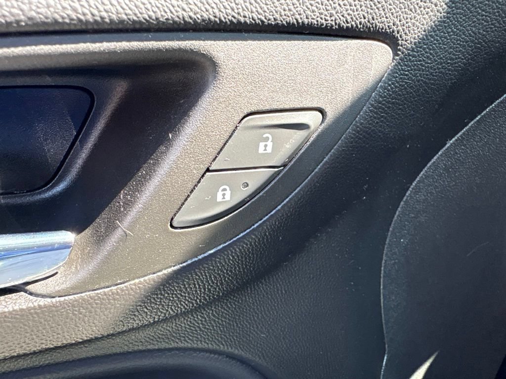 Certified 2024 Chevrolet Equinox LT AWD/4WD image 11