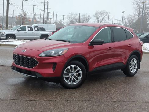 Certified 2022 Ford Escape SE w/ Convenience Package image 1