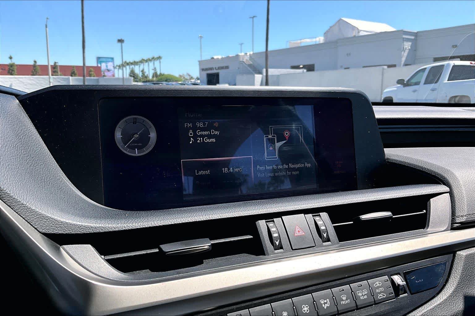 Used 2021 Lexus ES 350 w/ Accessory Package FWD image 34