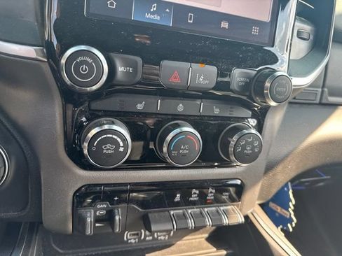 Used 2025 RAM 1500 Big Horn AWD/4WD image 12