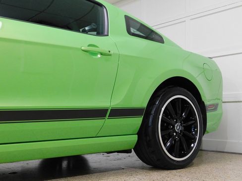 Used 2013 Ford Mustang Boss 302 w/ Boss 302 Accessory Pkg image 34