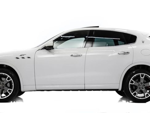 Used 2023 Maserati Levante GT image 8