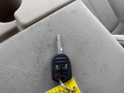 Used 2012 Ford F150 XLT w/ XLT Chrome Pkg image 24