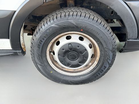 Used 2019 Ford Transit 250 148 Low Roof w/ Interior Upgrade Package image 27