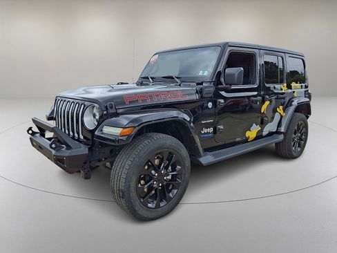 Used 2021 Jeep Wrangler Unlimited Sahara w/ Cold Weather Group AWD/4WD image 5