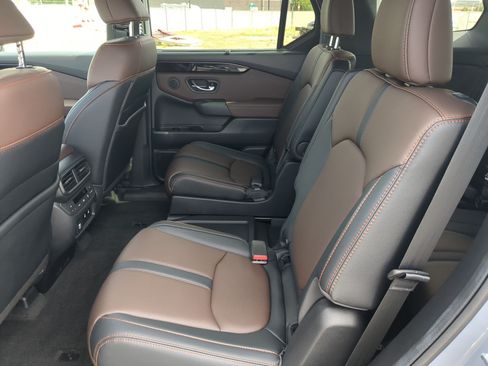 Used 2026 Honda Pilot TrailSport image 30
