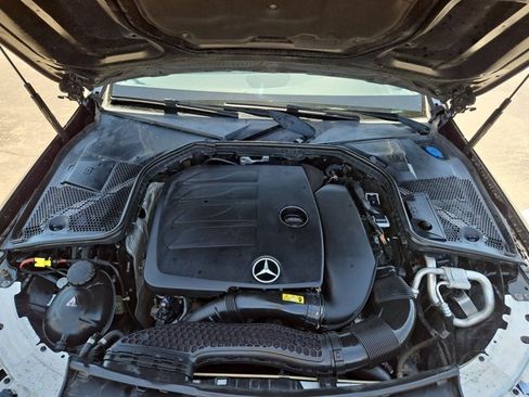 Used 2019 Mercedes-Benz C 300 Sedan image 23
