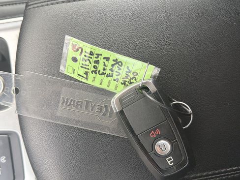 Used 2024 Ford Edge SEL AWD/4WD image 31
