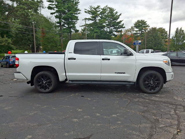 Used 2021 Toyota Tundra Limited w/ Limited Premium Package AWD/4WD image 7