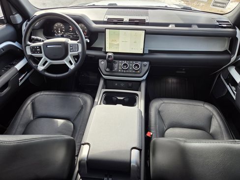 Certified 2024 Land Rover Defender 130 S image 4