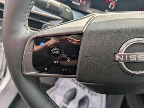 Certified 2025 Nissan Murano SL w/ Cargo Package AWD/4WD image 17