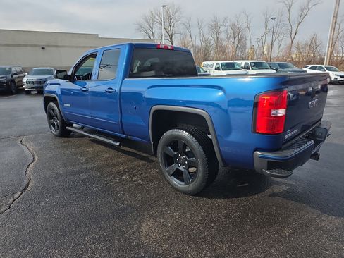 Used 2017 GMC Sierra 1500 SLE w/ SLE Value Package image 5