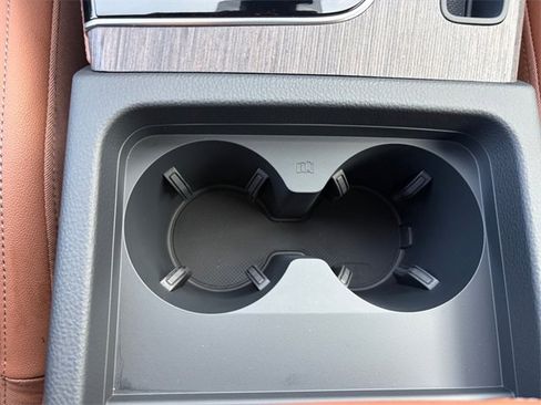 Used 2025 Audi Q5 2.0T Premium Plus w/ Premium Plus Package image 19