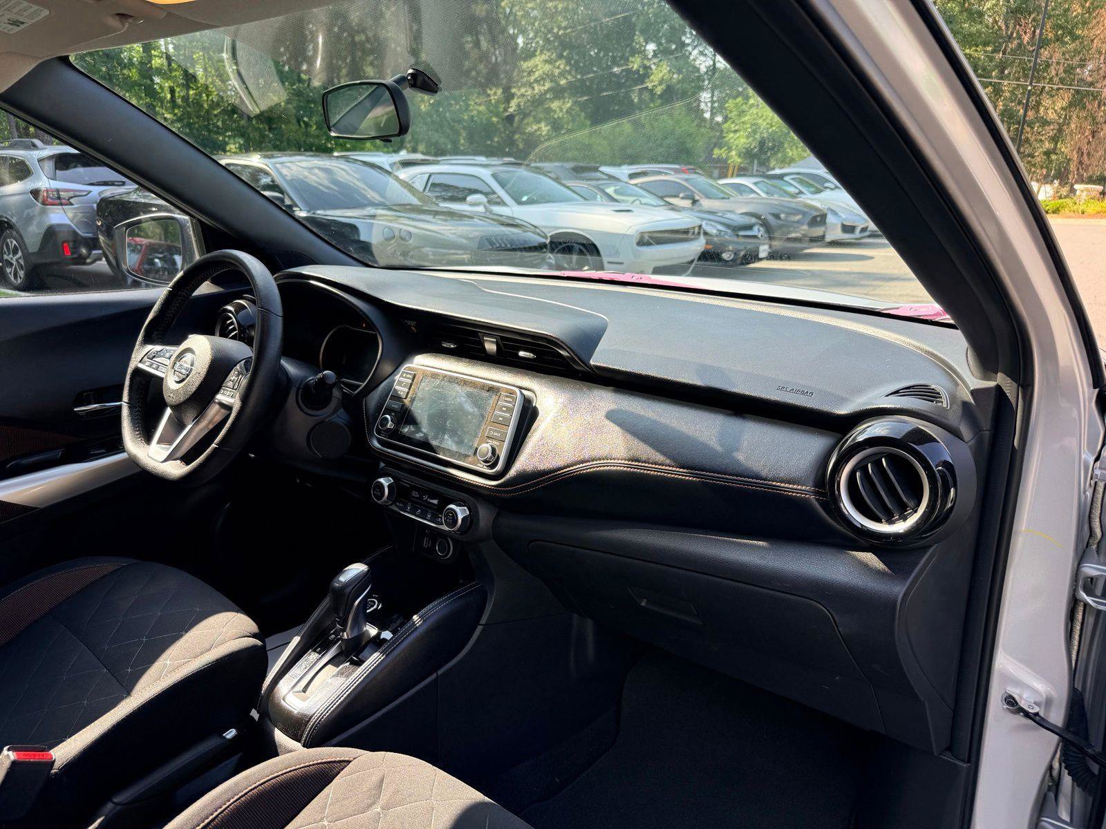 Used 2019 Nissan Kicks SR FWD image 22