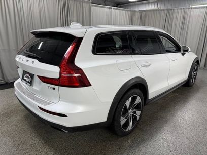 Used 2020 Volvo V60 T5 Cross Country w/ Protection Package Premier