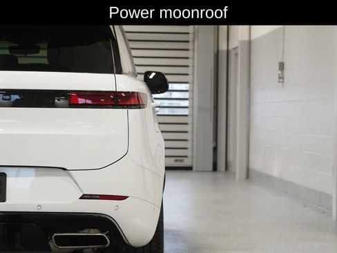 Used 2024 Land Rover Range Rover Sport Dynamic SE image 13