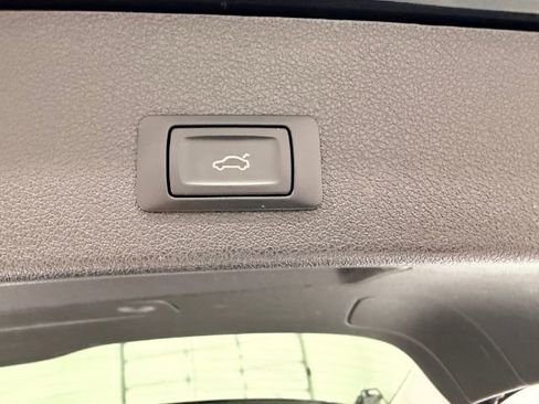 Used 2017 Audi Q5 2.0T Premium AWD/4WD image 19