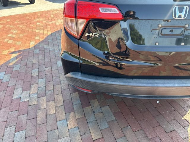 Used 2017 Honda HR-V EX-L image 9
