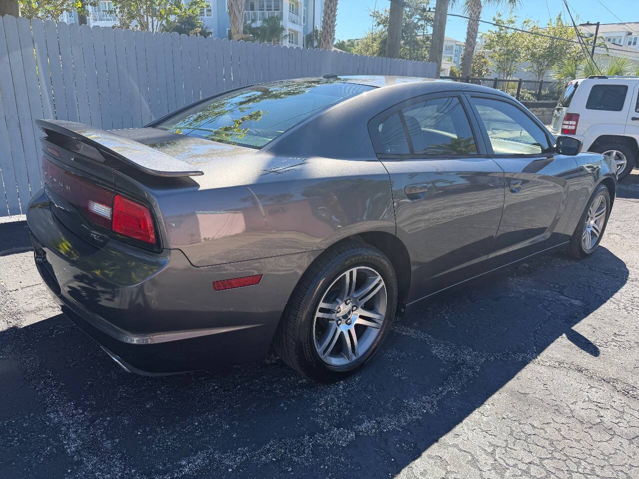 Used 2013 Dodge Charger R/T RWD image 3