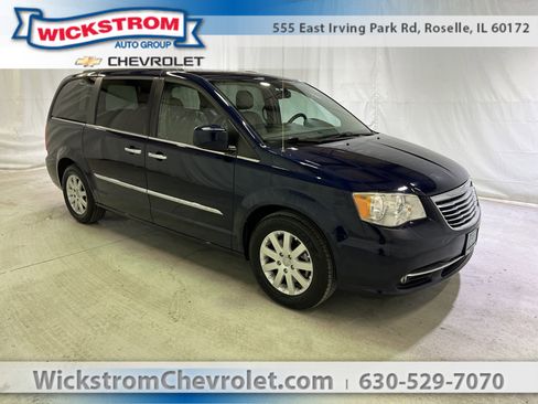 Used 2014 Chrysler Town & Country Touring w/ Trailer Tow Group image 1
