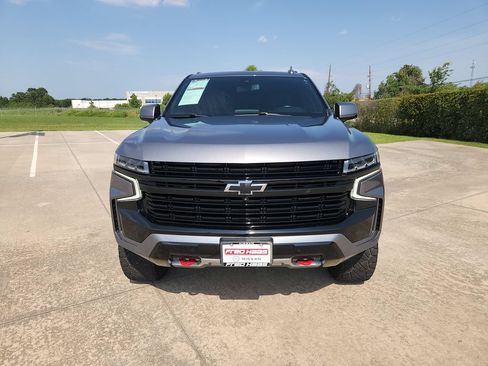 Used 2021 Chevrolet Tahoe Z71 w/ Luxury Package AWD/4WD image 11
