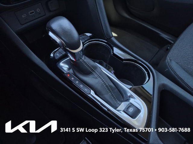 Used 2021 Buick Encore GX Select FWD image 34