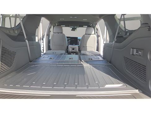 New 2026 GMC Yukon XL Elevation w/ LPO, Floor Liner Package image 23