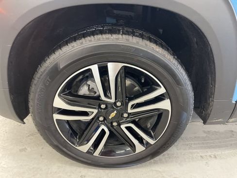 Used 2024 Chevrolet TrailBlazer LT AWD/4WD image 11