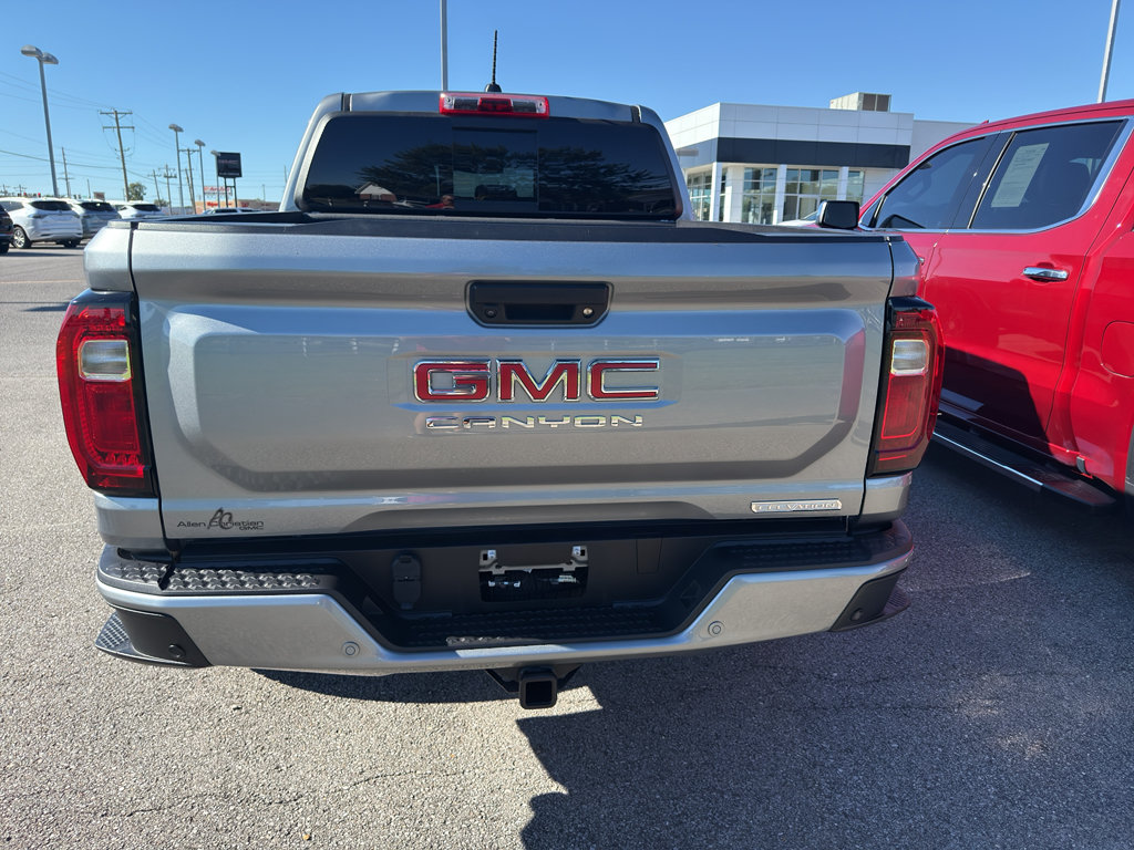 Used 2024 GMC Canyon Elevation w/ Elevation Premium Package AWD/4WD image 6